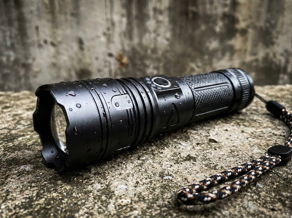 LuzMax Pro Construcao Robusta