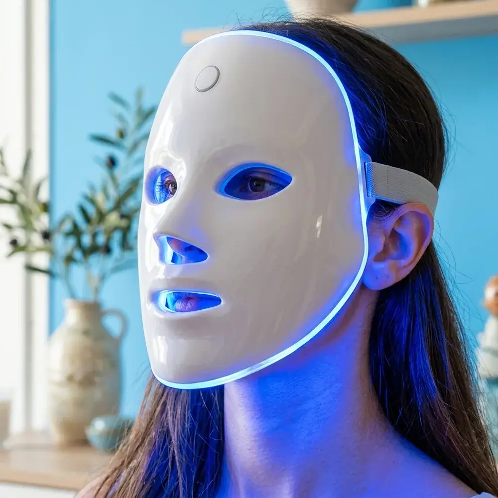 Maschera LED accesa in blu